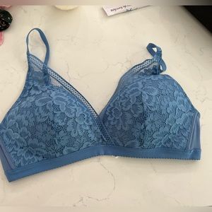 KNIX Lace Deep-V Bralette